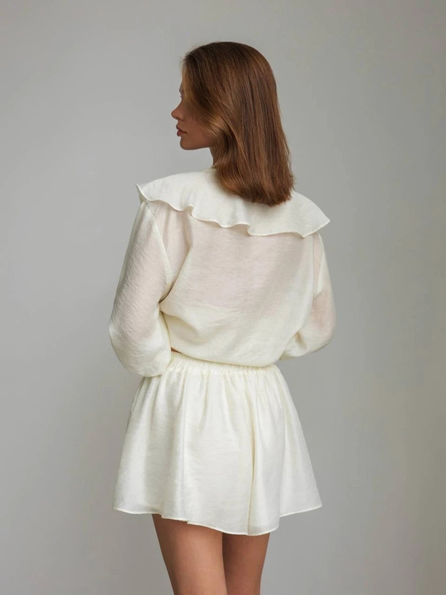 Serenne Bornladies Set - V-Neck Top and Loose Shorts, Casual Fashion, Elegant and Luxury