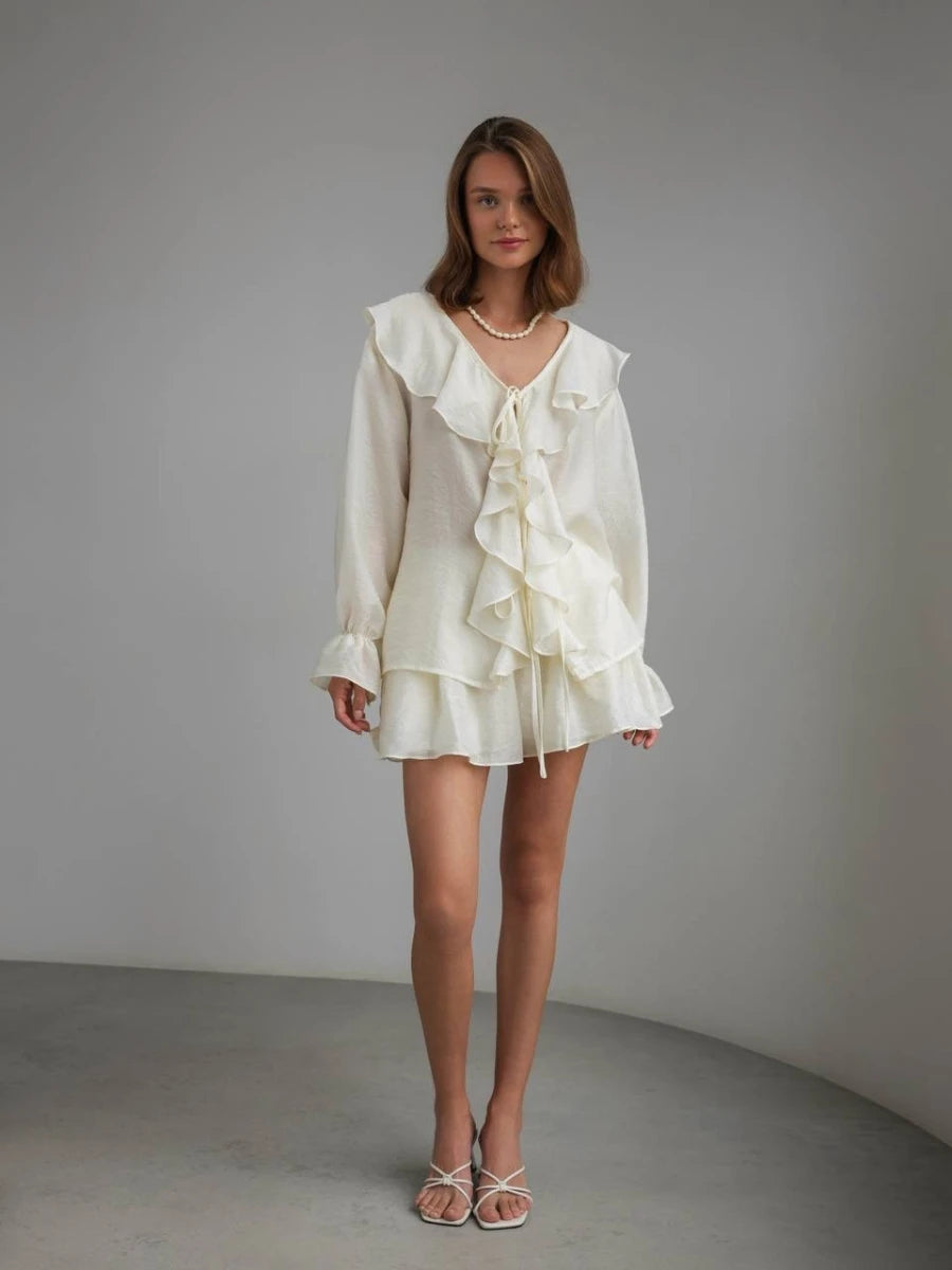 Serenne Bornladies Set - V-Neck Top and Loose Shorts, Casual Fashion, Elegant and Luxury