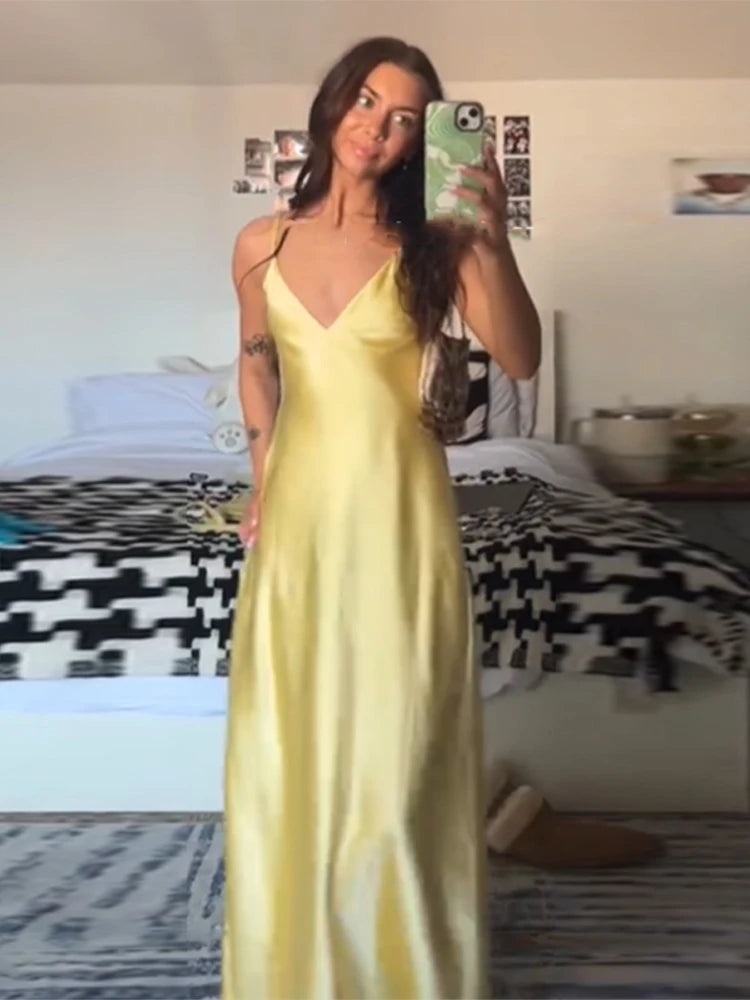 Serenne V-Neck Dress - Elegant Backless, Spaghetti Straps, Chic Robe, Vacation